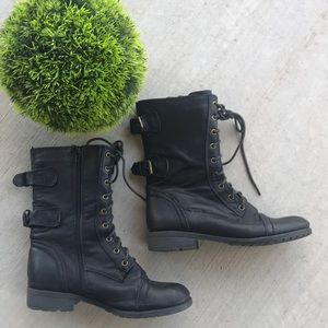 SOLD Wild Diva Ankle Boots Black Trendy Size 8